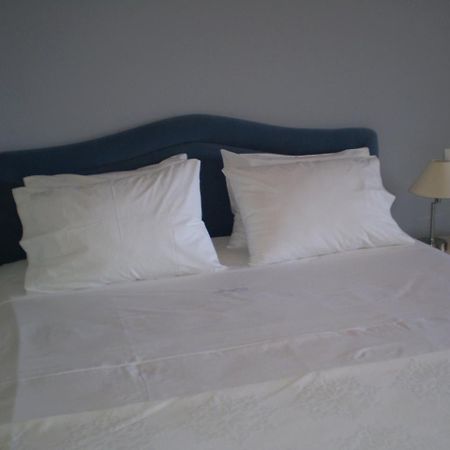 Athena Hotel Milopotamos  Extérieur photo
