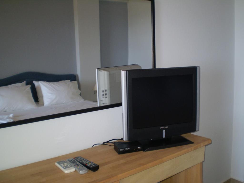 Athena Hotel Milopotamos  Chambre photo