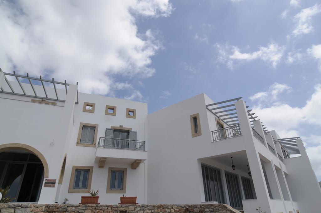 Athena Hotel Milopotamos  Extérieur photo