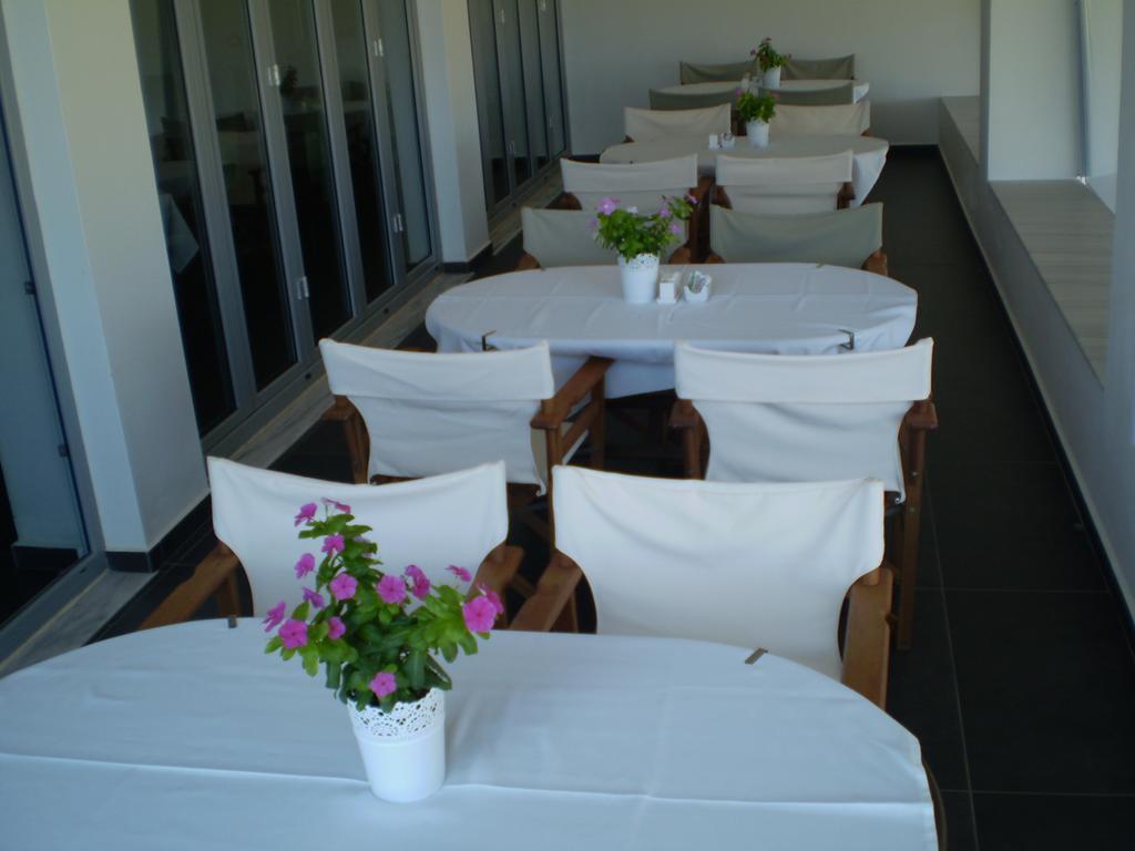 Athena Hotel Milopotamos  Extérieur photo