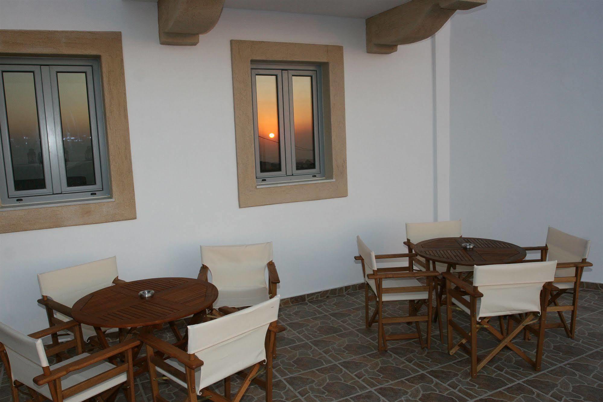 Athena Hotel Milopotamos  Extérieur photo