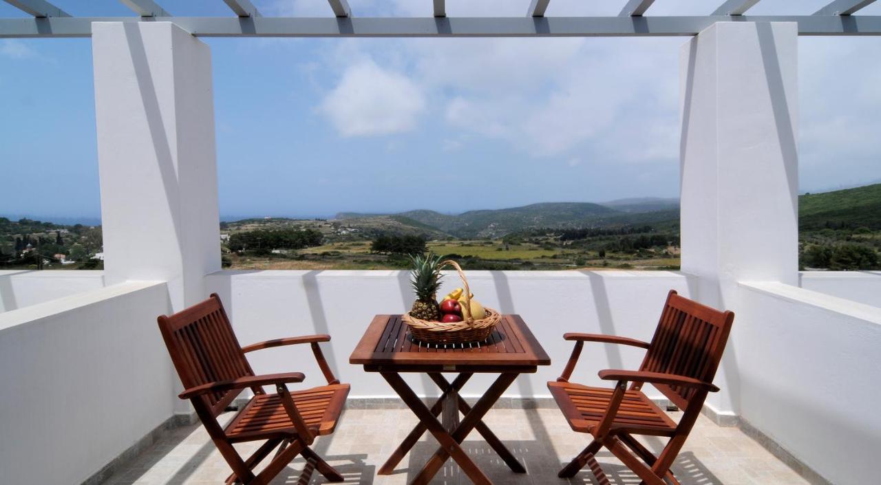Athena Hotel Milopotamos  Extérieur photo